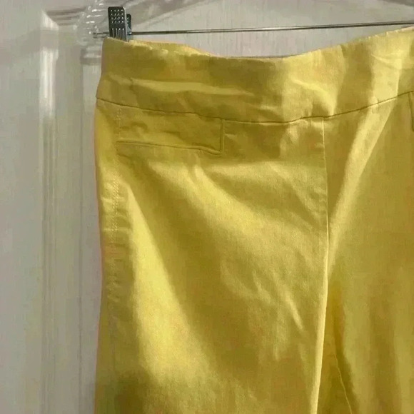Alfred Dunner Yellow Capris Pants- Size 6P - Picture 4 of 6